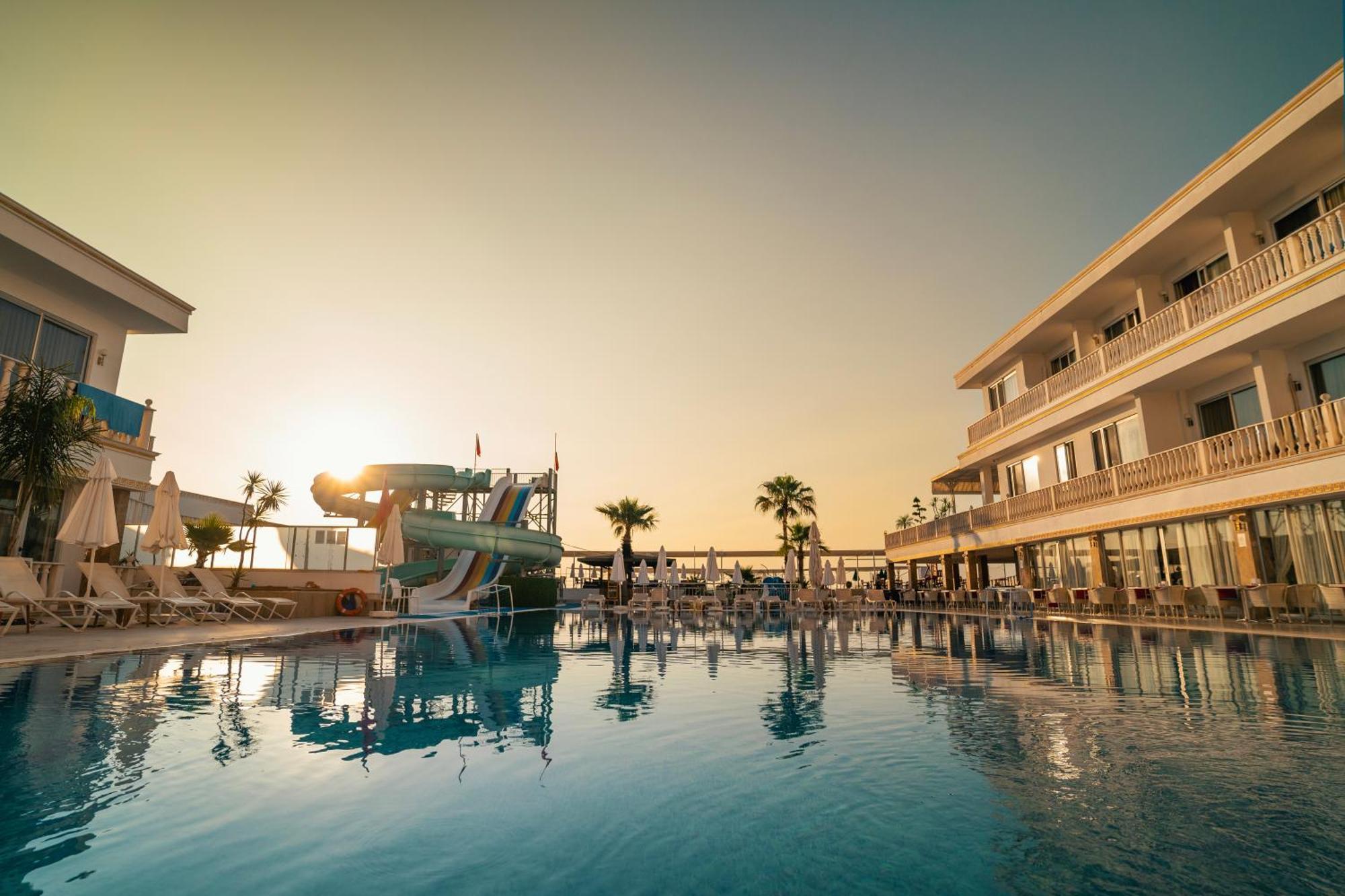 Sl La Perla Hotel Kemer Antalya Ngoại thất bức ảnh